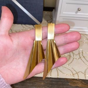 Brand New!! Gold Dangle Statement earrings